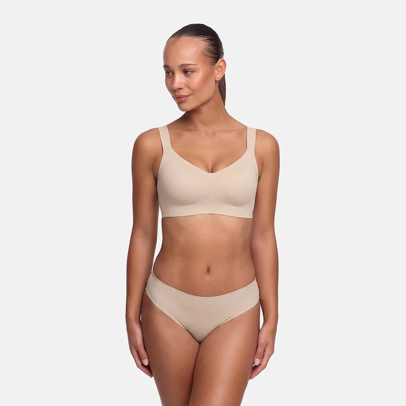 Soutien-gorge push-up compact sans couture