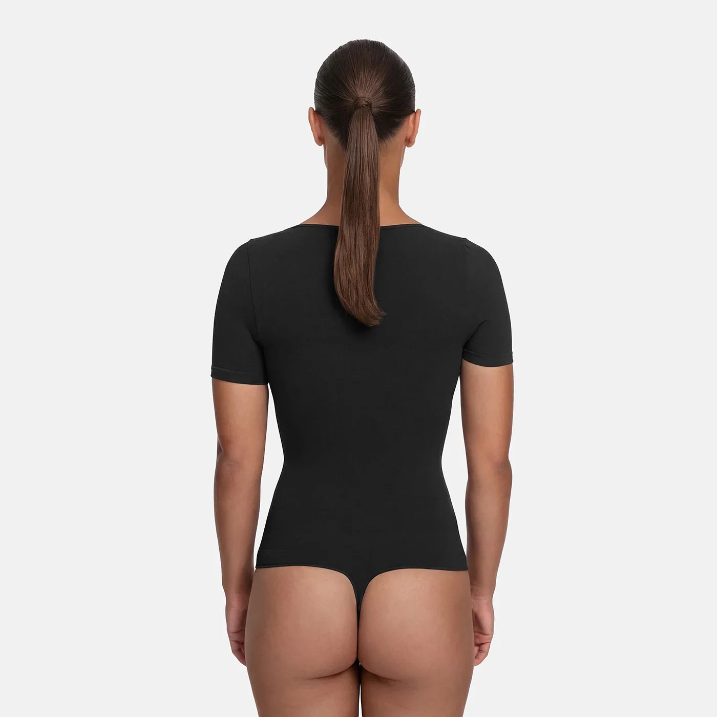 Body sculptant avec t-shirt et string