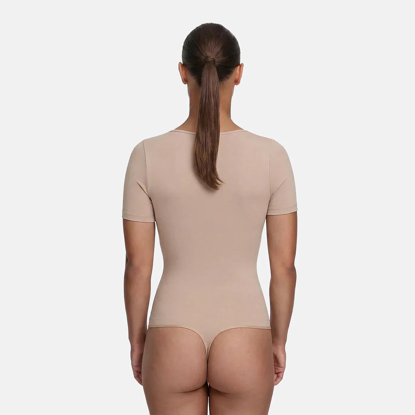 Body sculptant avec t-shirt et string